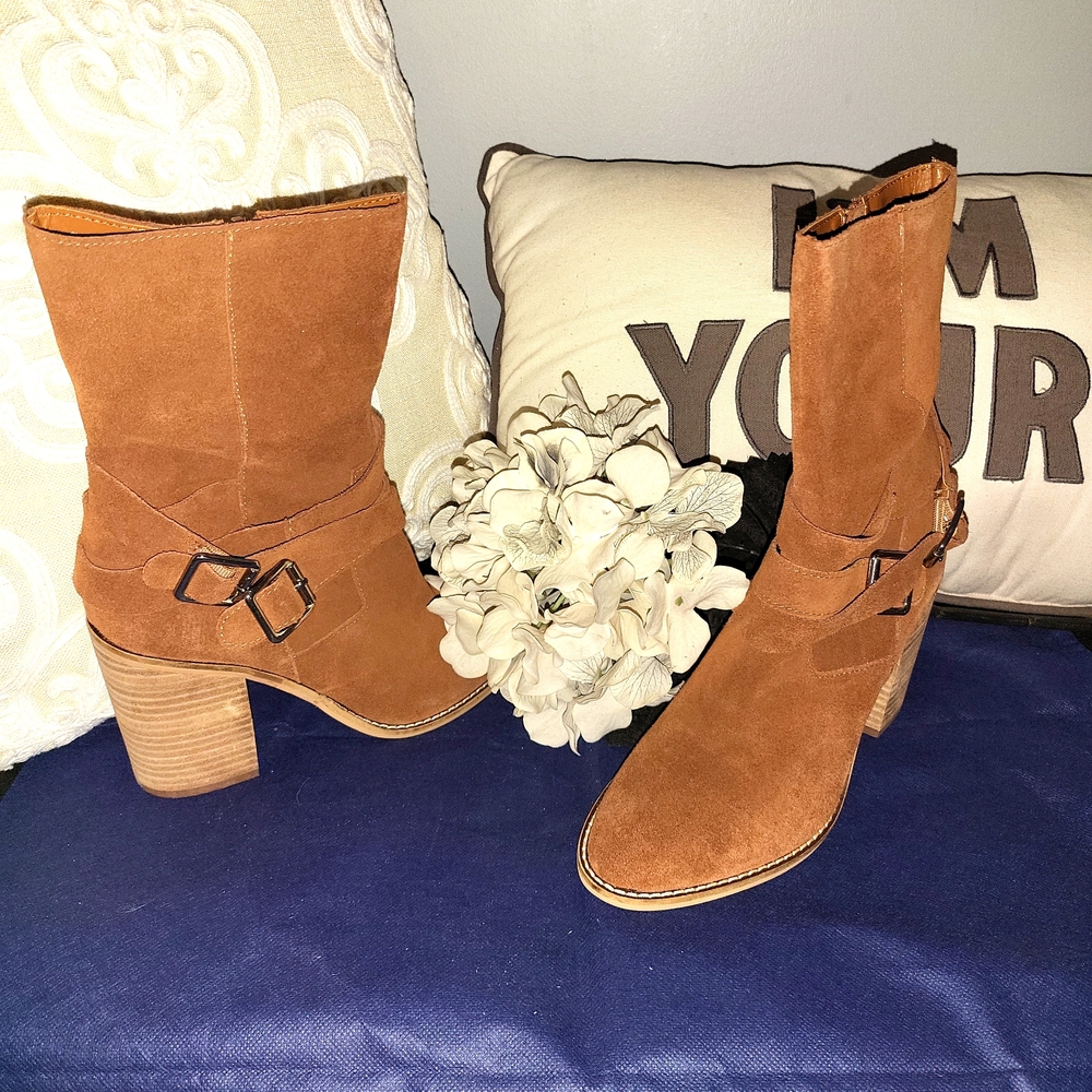 brown booties